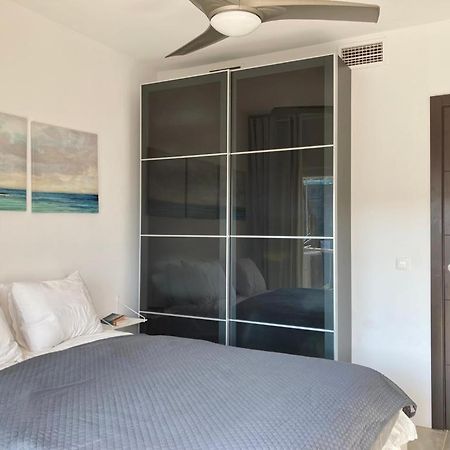 פואנגירולה Top Floor Apartment With Two Balconies מראה חיצוני תמונה